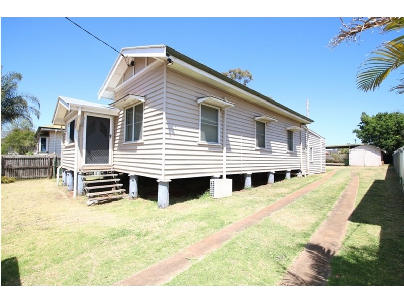 222 Bridge Street, Newtown QLD 4350