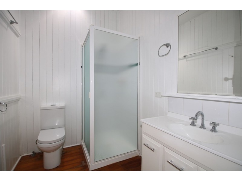 222 Bridge Street, Newtown QLD 4350