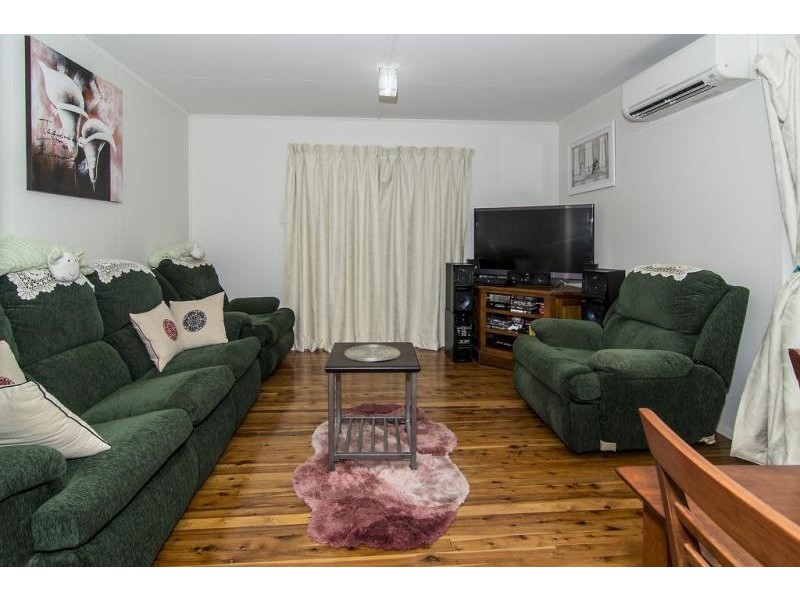 17 Chopin St, Rockville QLD 4350