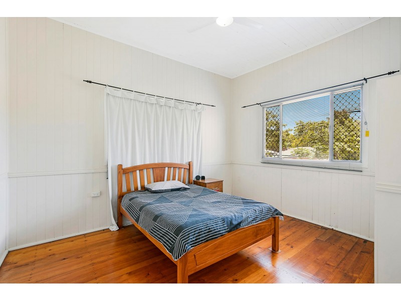 85 West Street, Newtown QLD 4350