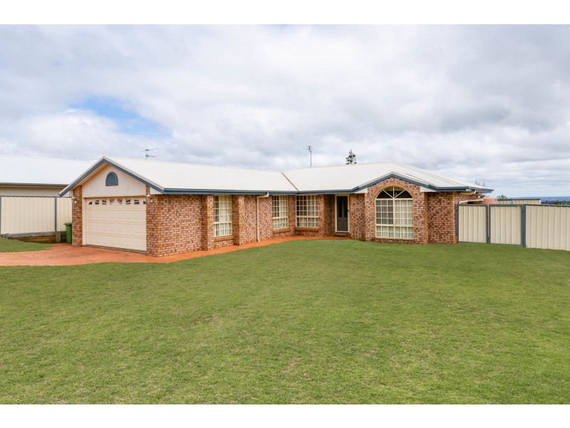 18 Kalimna Drive, Highfields QLD 4352