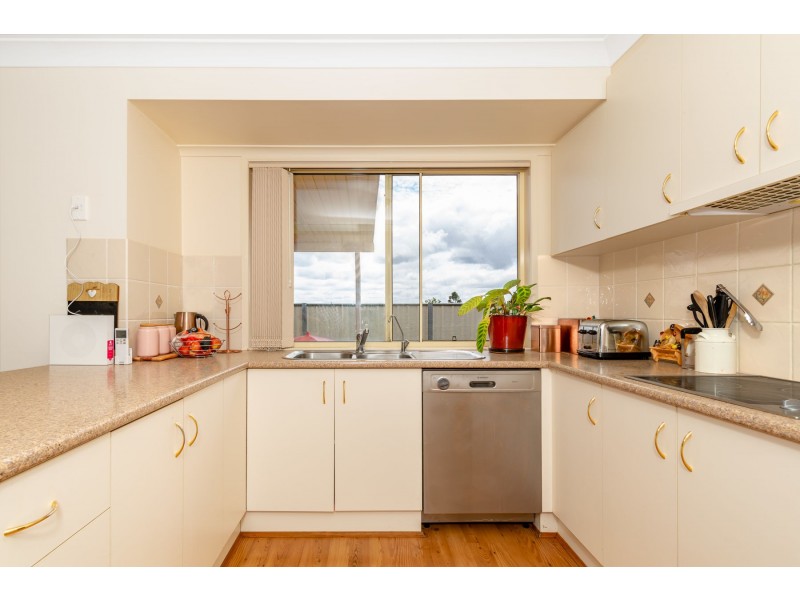 18 Kalimna Drive, Highfields QLD 4352