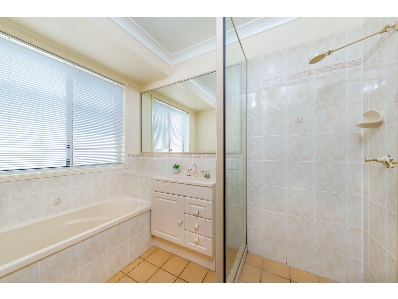 18 Kalimna Drive, Highfields QLD 4352