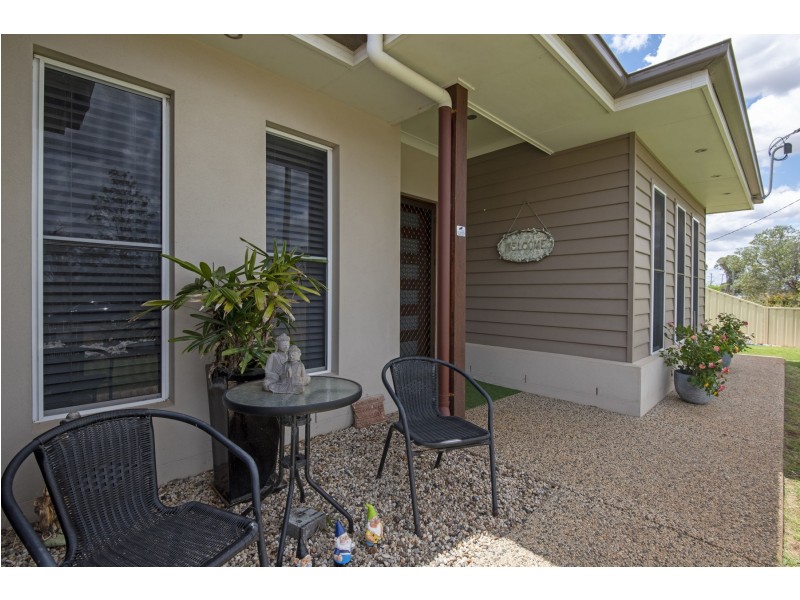 24 Murray Street, Southbrook QLD 4363