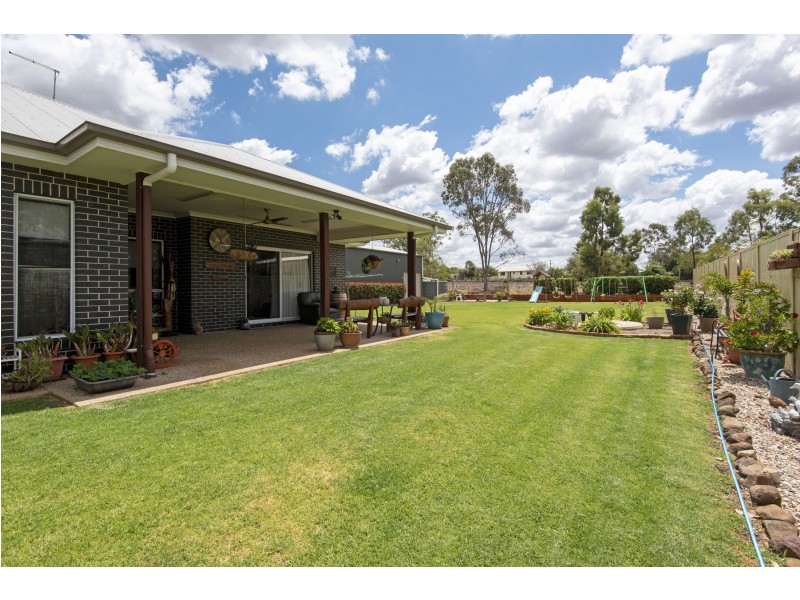 24 Murray Street, Southbrook QLD 4363