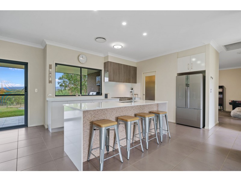 687 Murphys Creek Road, Lockyer QLD 4344