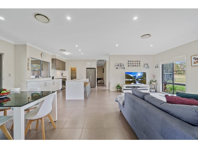 687 Murphys Creek Road, Lockyer QLD 4344