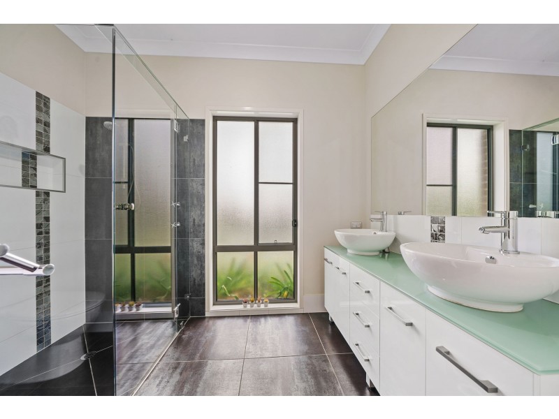 687 Murphys Creek Road, Lockyer QLD 4344