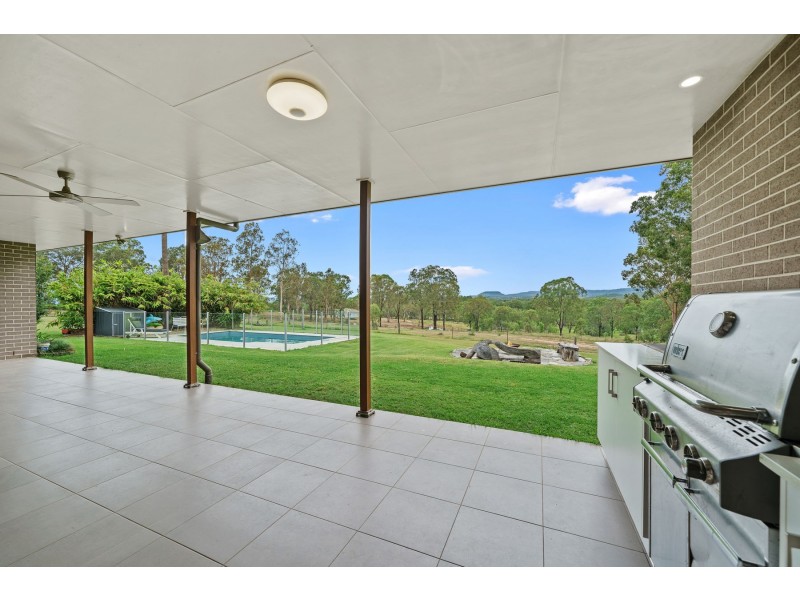 687 Murphys Creek Road, Lockyer QLD 4344