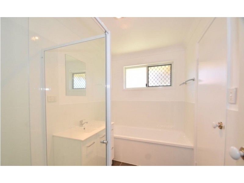 2/5 Beer Court, Kearneys Spring QLD 4350