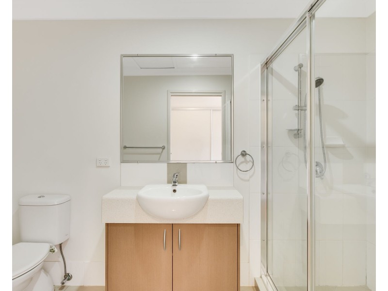 4/44 Gostwyck Street, Newtown QLD 4350