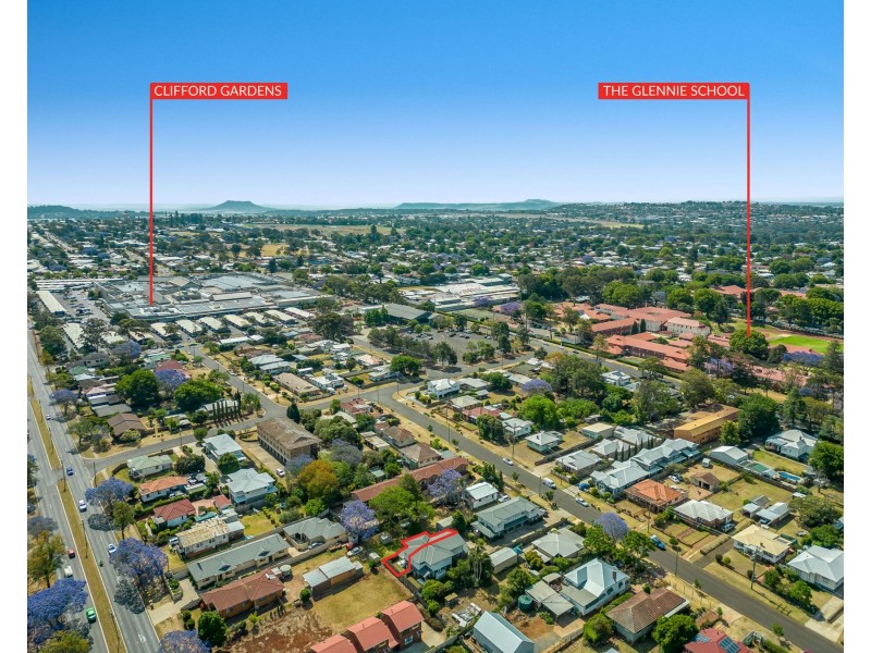 4/44 Gostwyck Street, Newtown QLD 4350