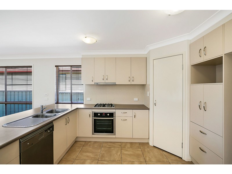 106 Main Street, Westbrook QLD 4350