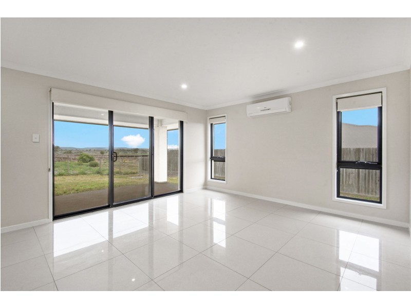 6 Kensei Street, Wyreema QLD 4352