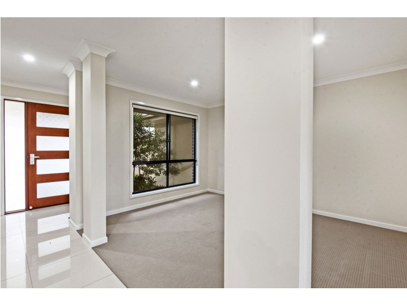 6 Kensei Street, Wyreema QLD 4352