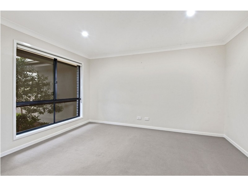 6 Kensei Street, Wyreema QLD 4352