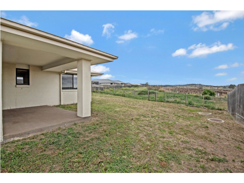 6 Kensei Street, Wyreema QLD 4352