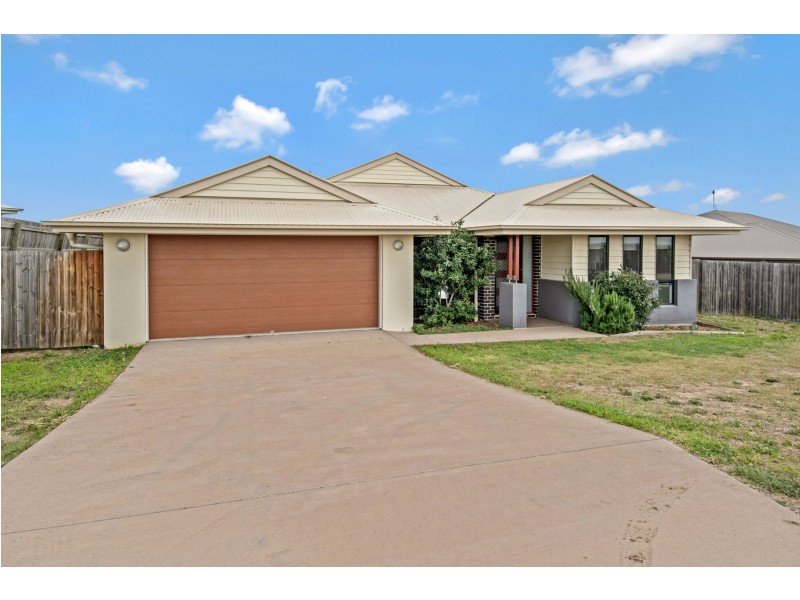 6 Kensei Street, Wyreema QLD 4352