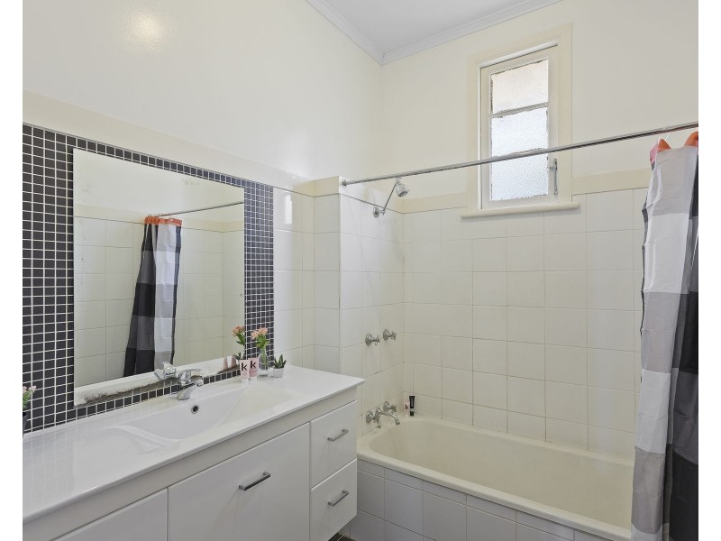 12A Delacey Street, North Toowoomba QLD 4350