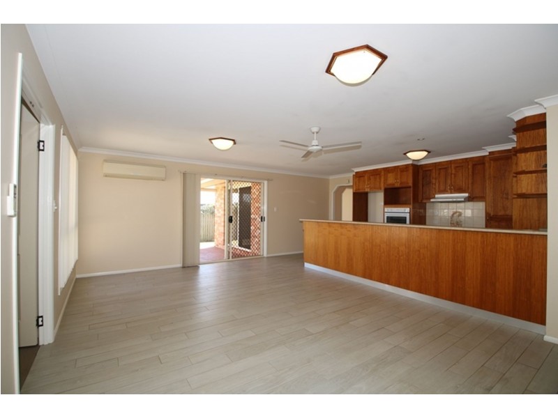 9 Paulene Crescent, Kearneys Spring QLD 4350