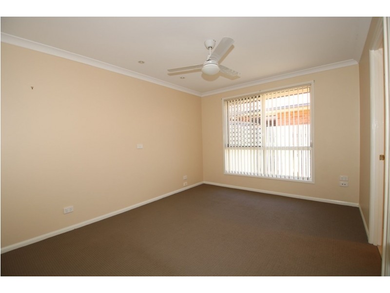 9 Paulene Crescent, Kearneys Spring QLD 4350