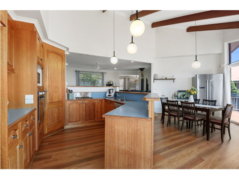 6 Hull Court, Highfields QLD 4352