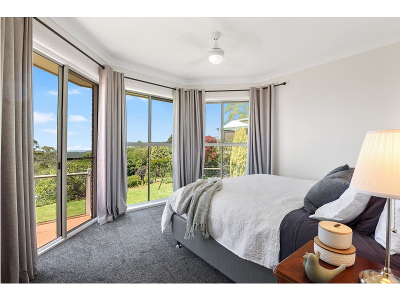 6 Hull Court, Highfields QLD 4352