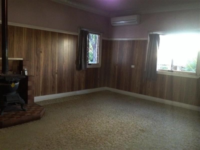 26 Llewellyn Street, Centenary Heights QLD 4350