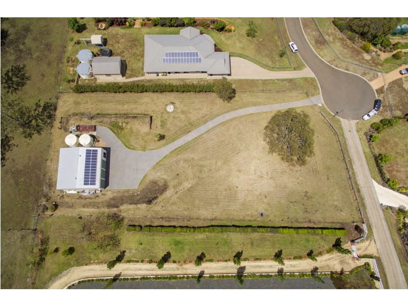 18 Timothy Drive, Vale View QLD 4352