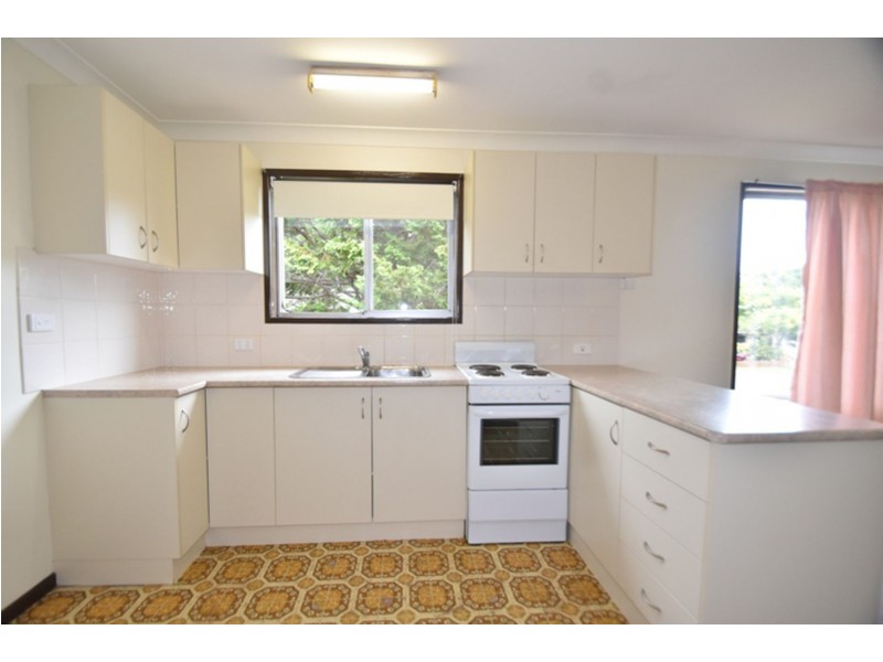 1/380 Hume Street, Centenary Heights QLD 4350