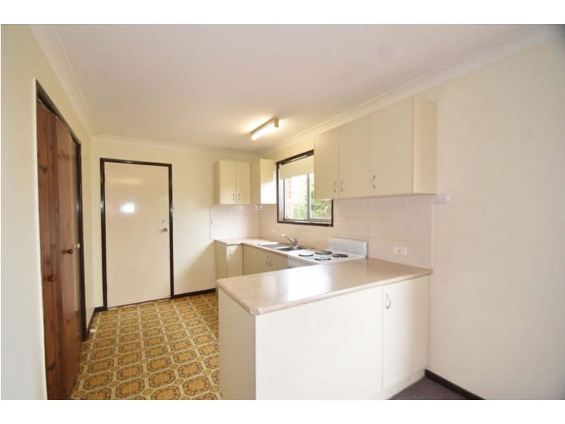 1/380 Hume Street, Centenary Heights QLD 4350