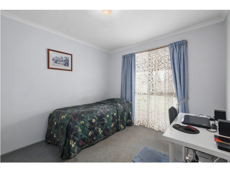 818 Ruthven Street, Kearneys Spring QLD 4350