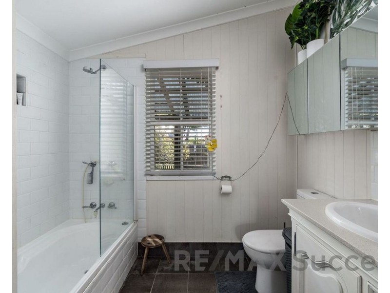 2 Laurel Lane, Toowoomba City QLD 4350