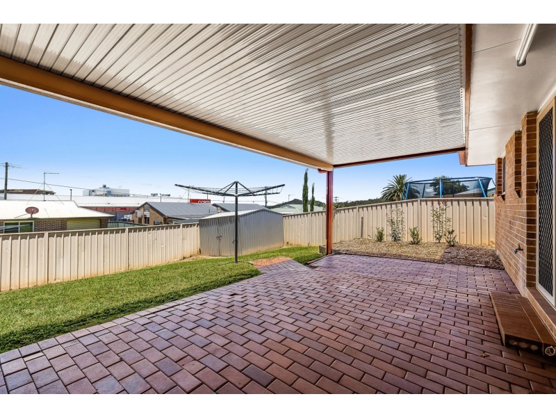 28 Liquidambar Street, Glenvale QLD 4350
