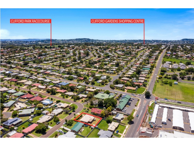 28 Liquidambar Street, Glenvale QLD 4350