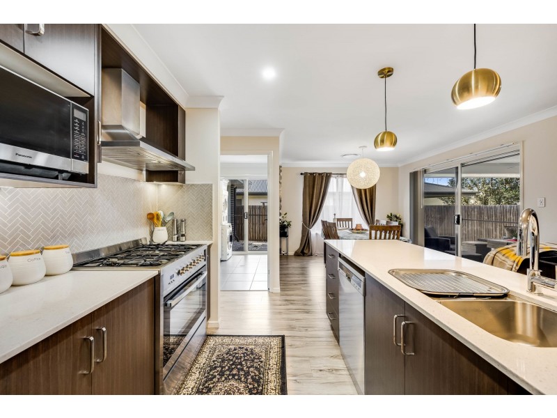 3A Nash Drive, Glenvale QLD 4350