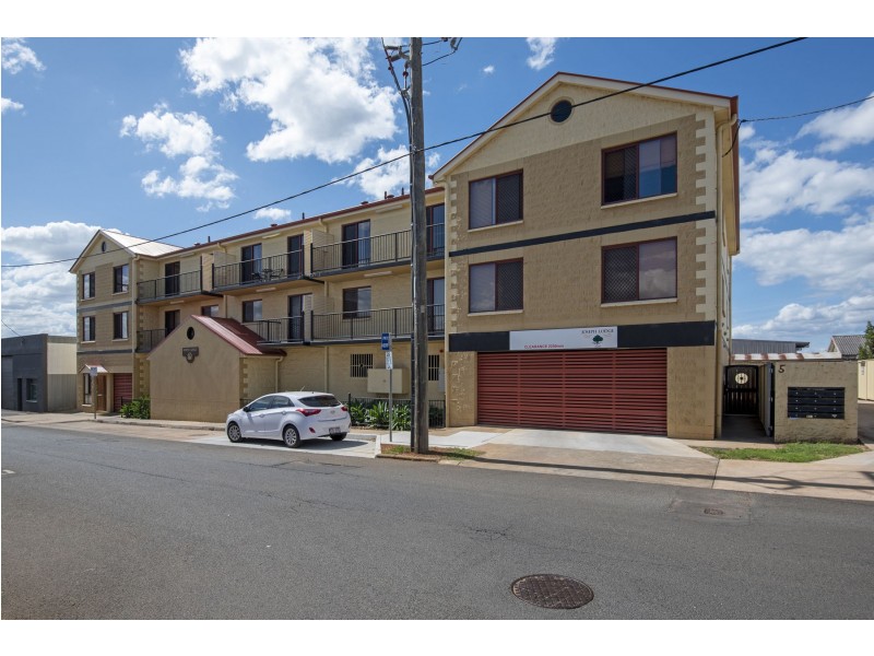 8/5 Joseph Street, Toowoomba QLD 4350