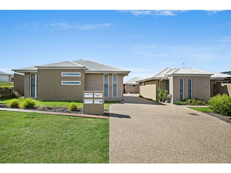 4/10 Furness Court, Kearneys Spring QLD 4350