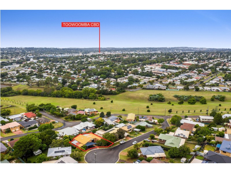 6 Ludgate Court, Rockville QLD 4350