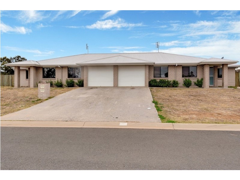 2/19 Fairfax Street, Cambooya QLD 4358