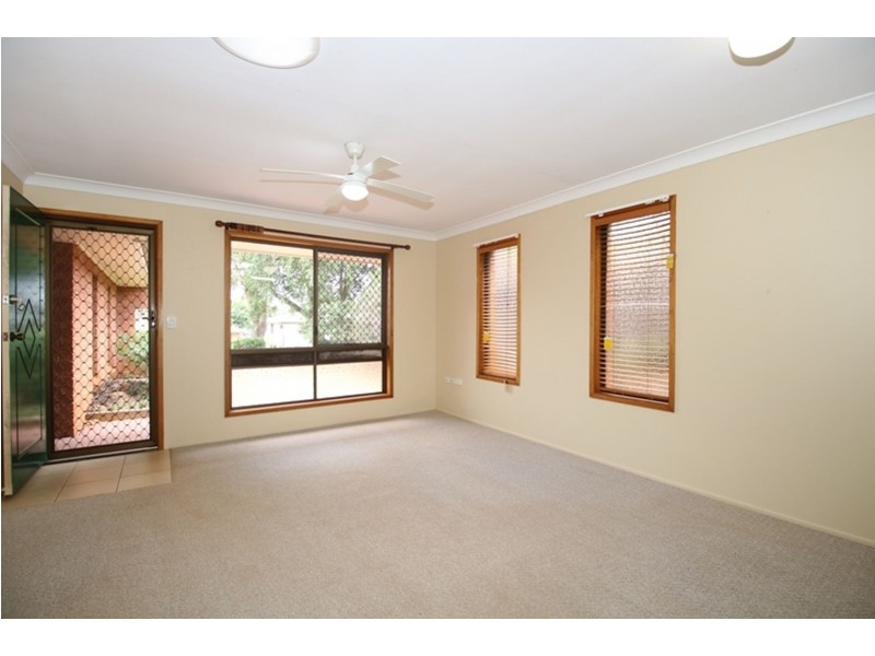 2/37 Agnes Street, Centenary Heights QLD 4350