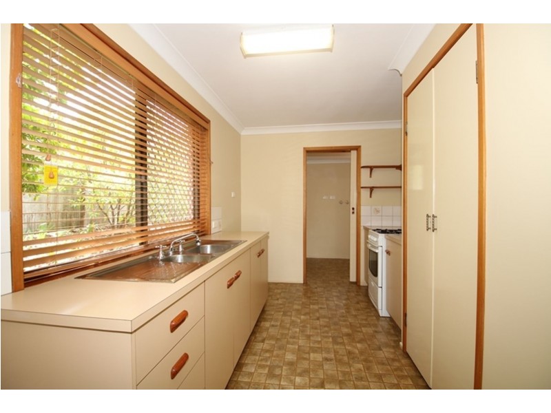 2/37 Agnes Street, Centenary Heights QLD 4350