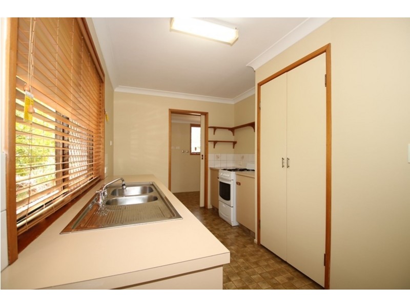 2/37 Agnes Street, Centenary Heights QLD 4350