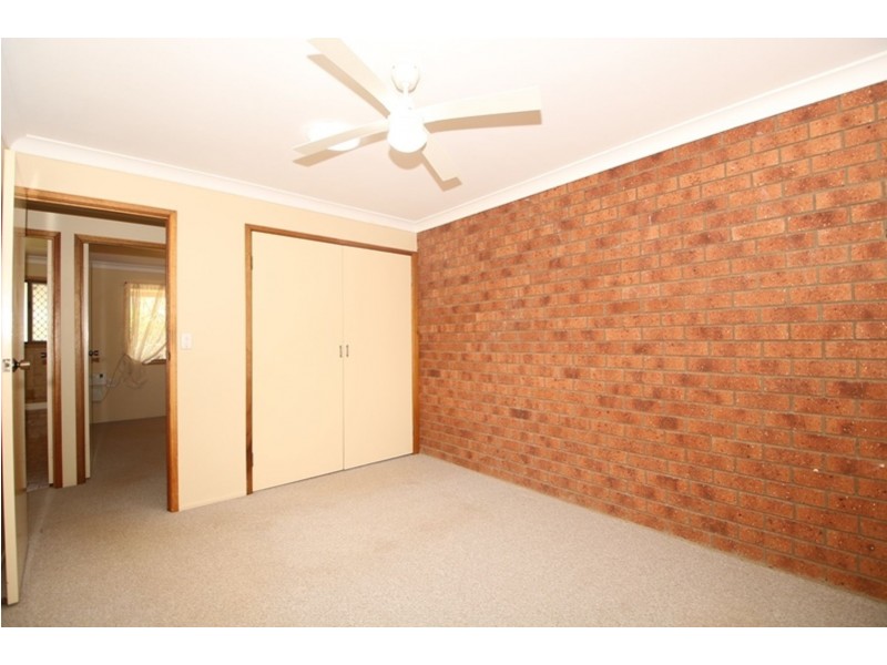 2/37 Agnes Street, Centenary Heights QLD 4350