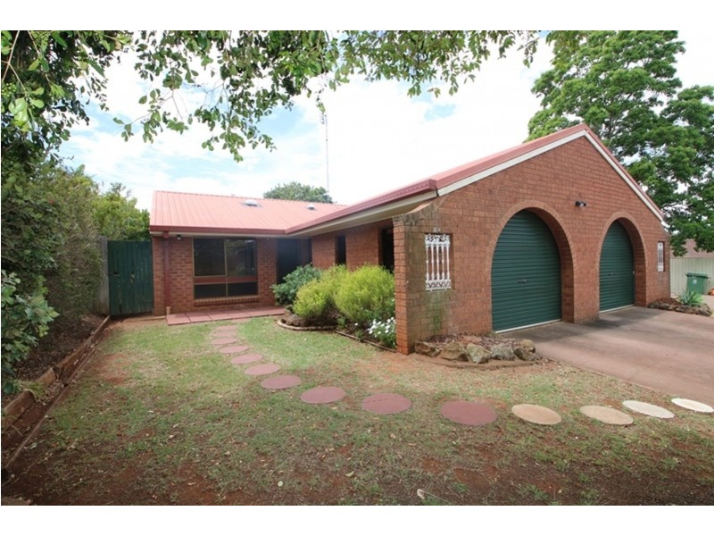 2/37 Agnes Street, Centenary Heights QLD 4350