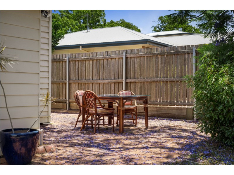 210 Perth Street, South Toowoomba QLD 4350