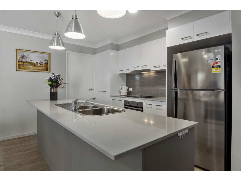 55 Myrtleford Crescent, Cambooya QLD 4358