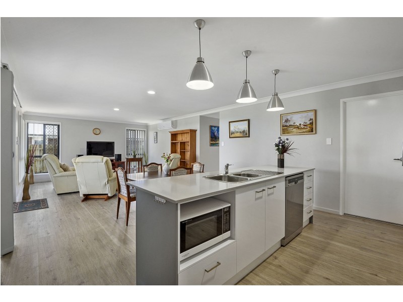 55 Myrtleford Crescent, Cambooya QLD 4358