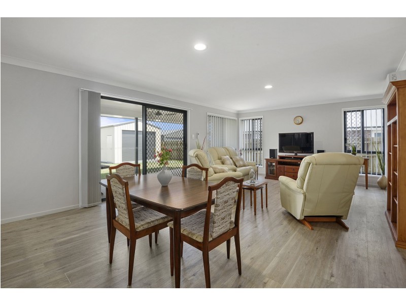 55 Myrtleford Crescent, Cambooya QLD 4358