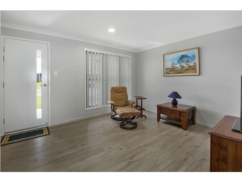 55 Myrtleford Crescent, Cambooya QLD 4358